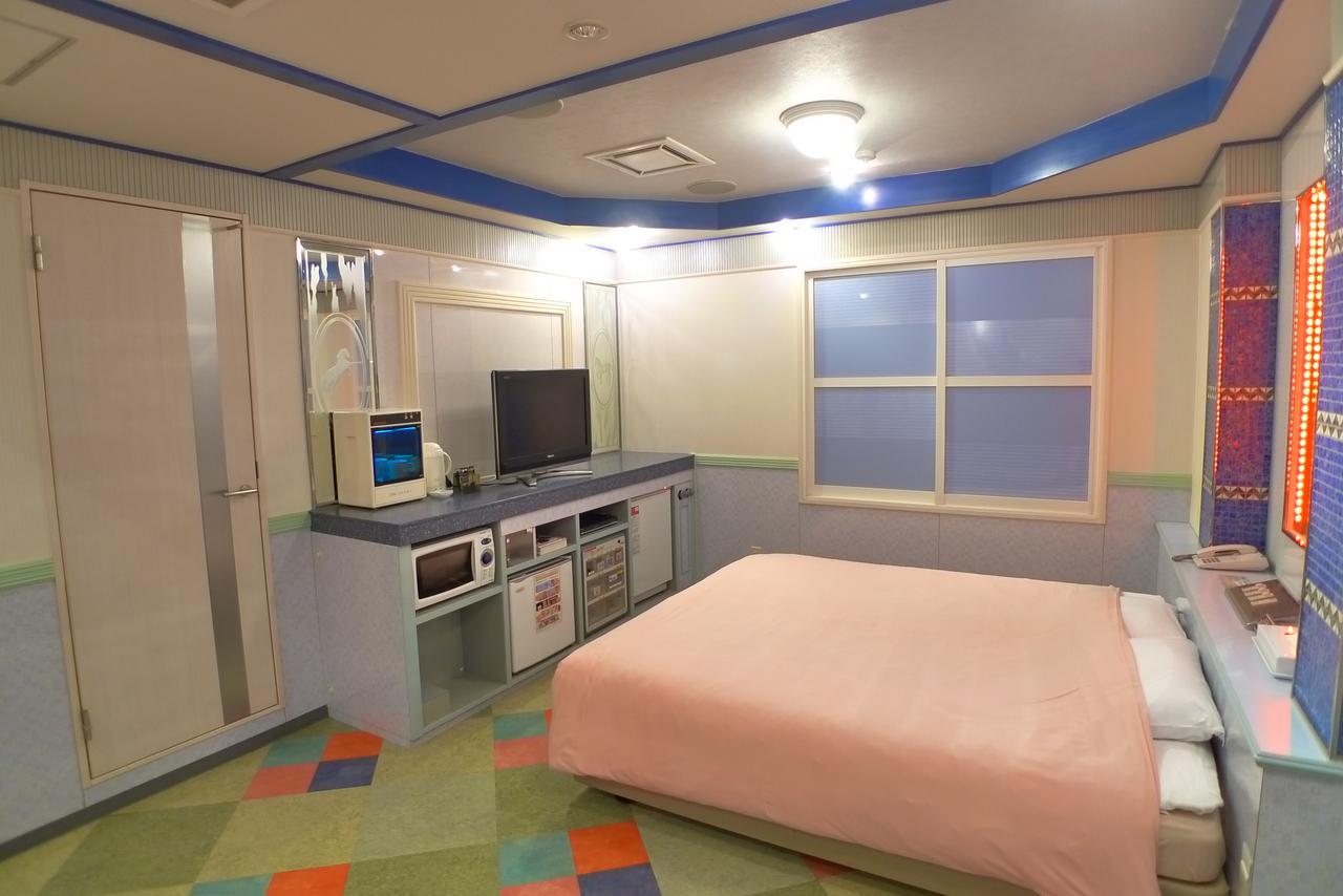 Resort Inn Golf Gotemba (Adults Only) Екстер'єр фото