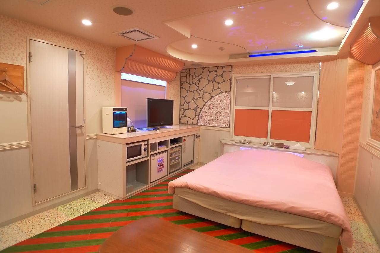Resort Inn Golf Gotemba (Adults Only) Екстер'єр фото